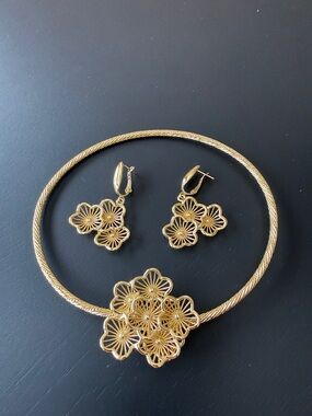 Lia Sophia Gold Floral Cluster Drop Earrings with choker necklace